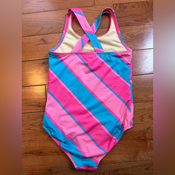 Lands End Girls One Piece Swimsuits - Picture 3 of 8